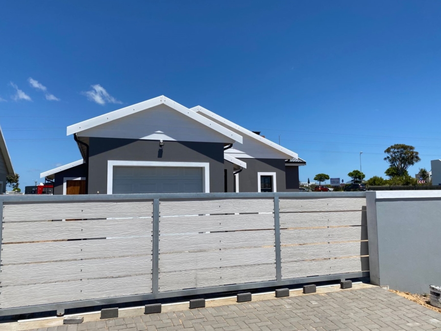 3 Bedroom Property for Sale in Fountains Estate Eastern Cape